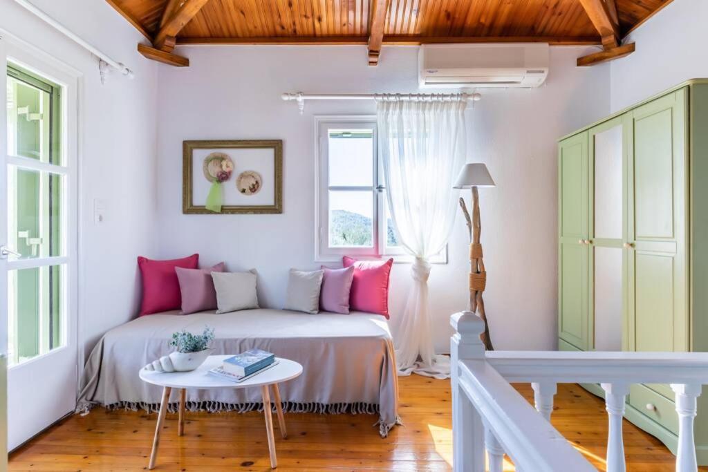 Nina-Myrtia Countryside House Skopelos Ditropo Luaran gambar