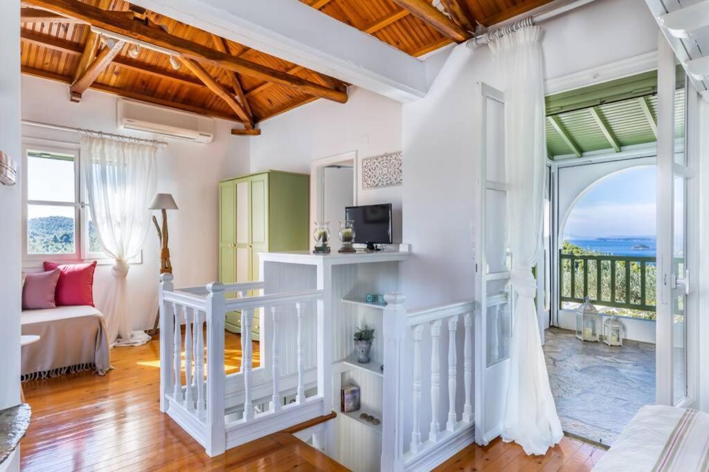 Nina-Myrtia Countryside House Skopelos Ditropo Luaran gambar